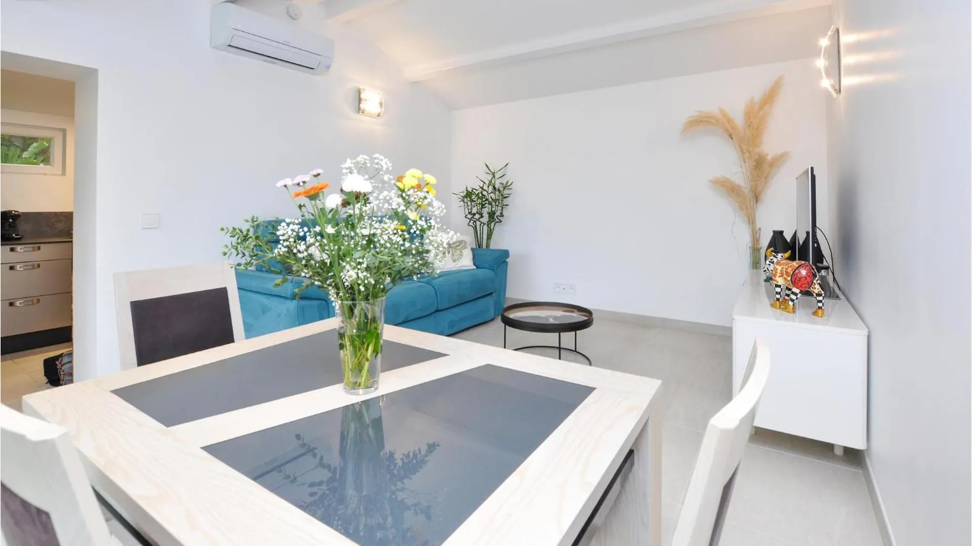 Feriehus 1 Bedroom Lovely Home In Cavalaire-Sur-Mer